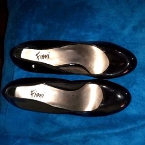 Fioni size 8